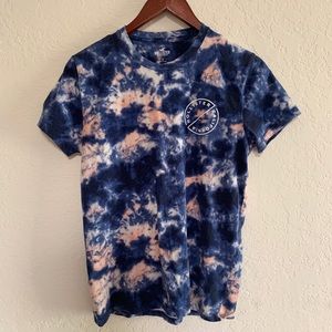 Hollister tee